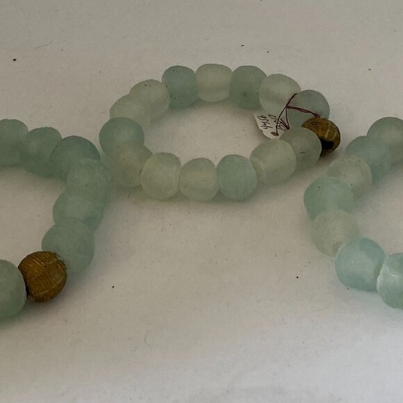 Lulii Blu, African Trade Bead Bracelet, Sea Glass and Brass - Picture 3 of 4